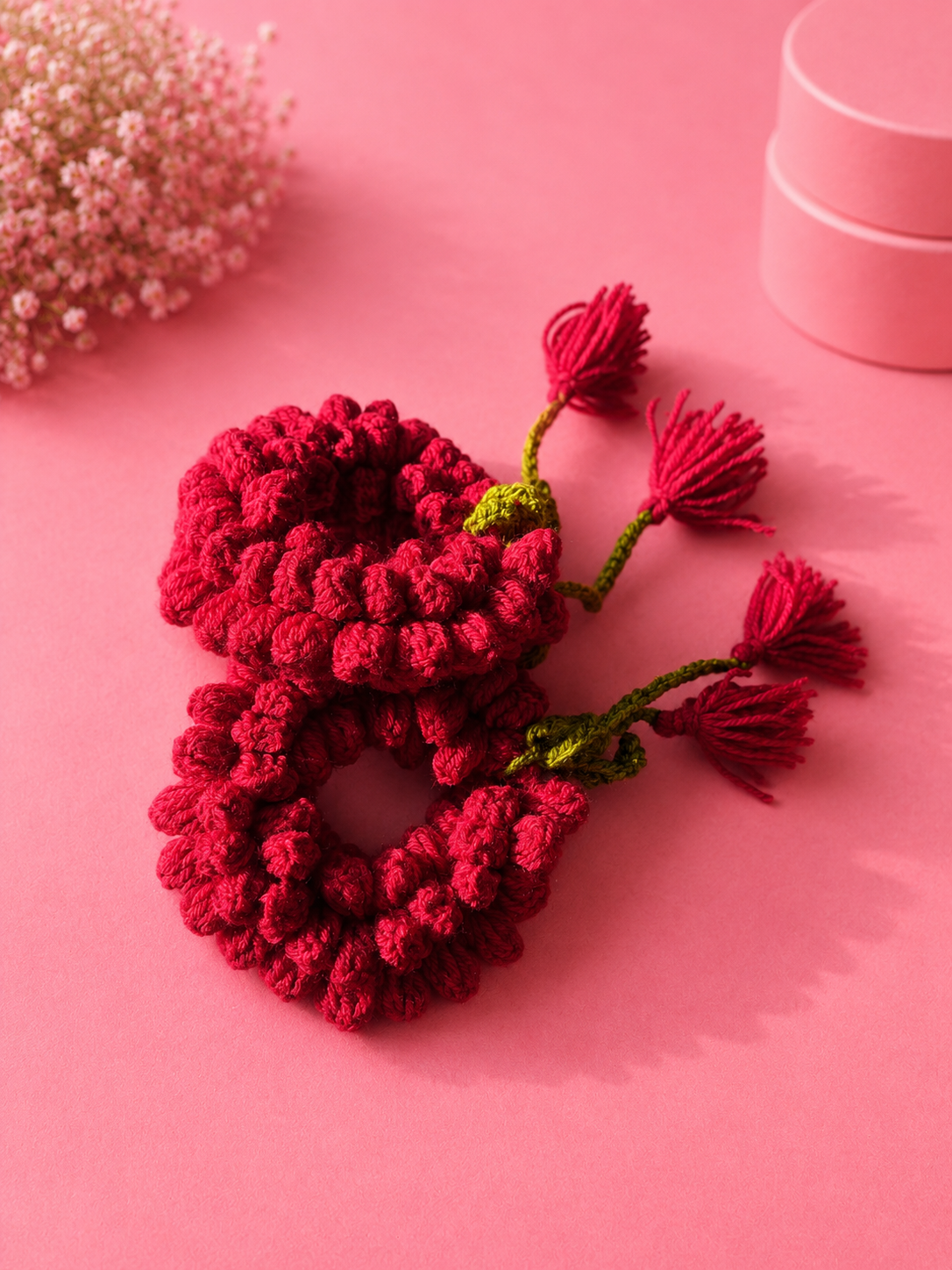 Maroon gajra